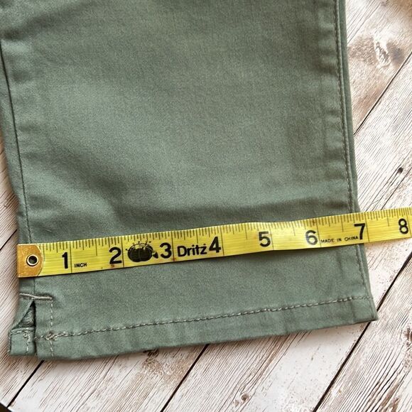 GLORIA VANDERBILT Slimming Effect Sz 8 Pull-On Crop Mid-Rise Pants Green NWT - Picture 7 of 10